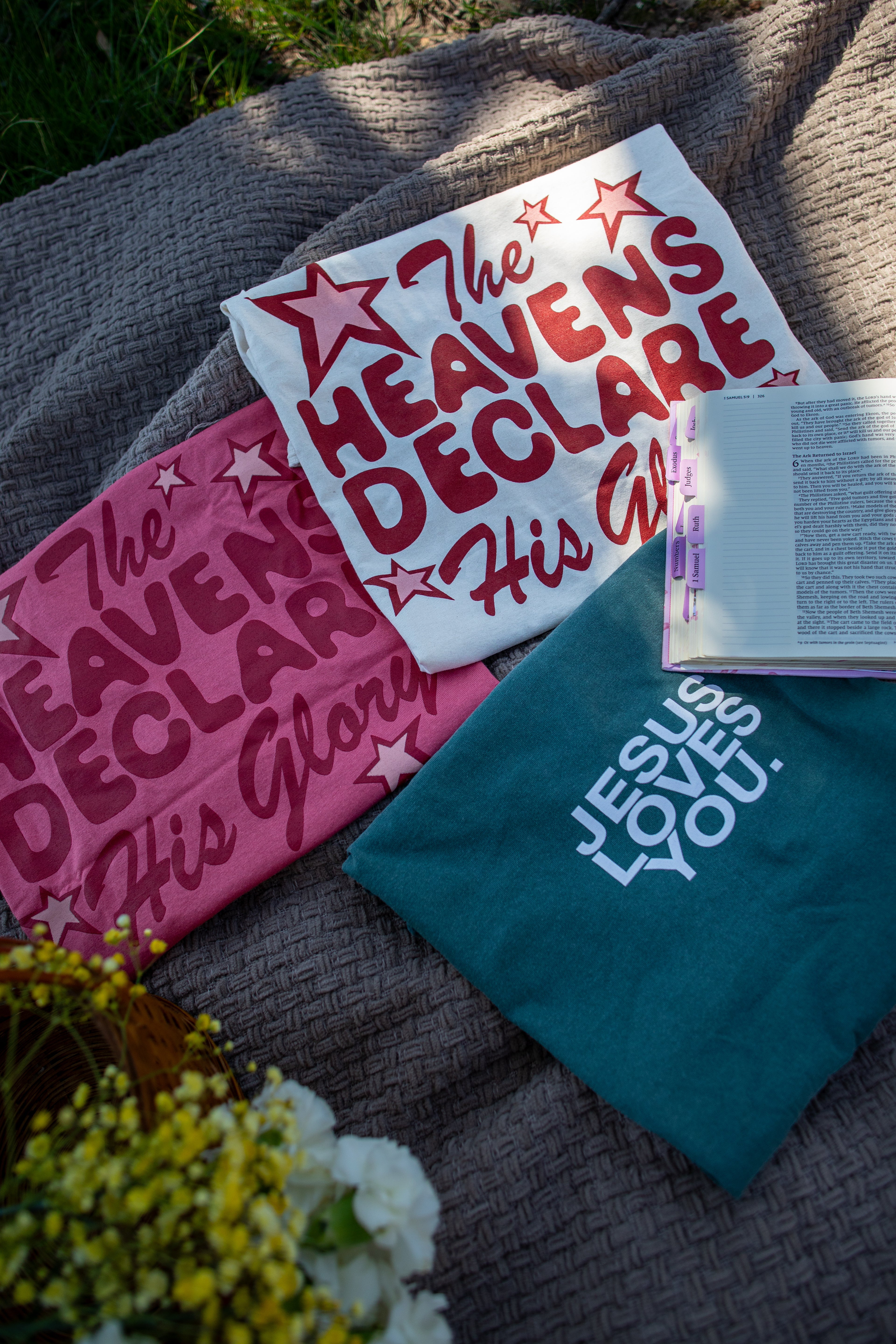FIFB: Jesus Loves You- Comfort Color